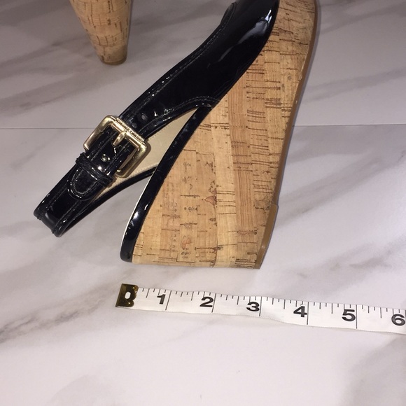 MICHAEL KORS Black Patent Leather wedge 7 1/2 M - Picture 6 of 8
